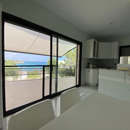 Tarracohomes, Th142 Vista Alegre Villa