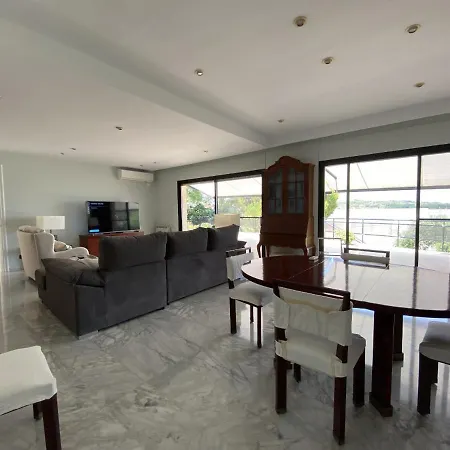 Tarracohomes, Th142 Vista Alegre Villa